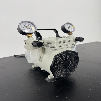 Welch Vacuum Pump image 0